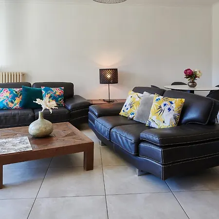 Apartment - Coeur De Et Proximite Canaux , Plein Soleil, Vue St Clair