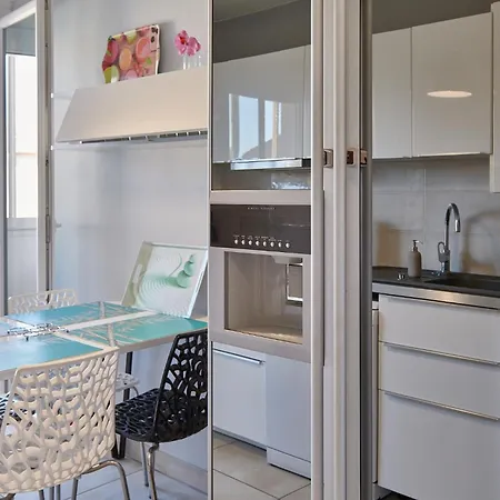 Apartment - Coeur De Et Proximite Canaux , Plein Soleil, Vue St Clair Sète