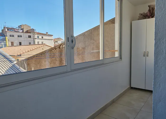 - Coeur De Et Proximite Canaux , Plein Soleil, Vue St Clair * Sète